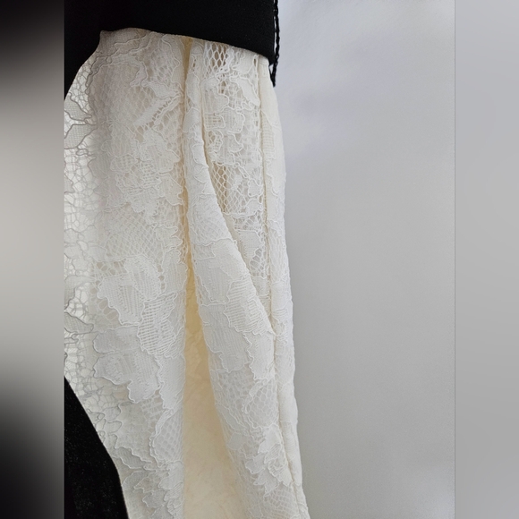 BEBE Glenda Romper Black & Egret White Size 2 (XS) - Picture 3 of 9